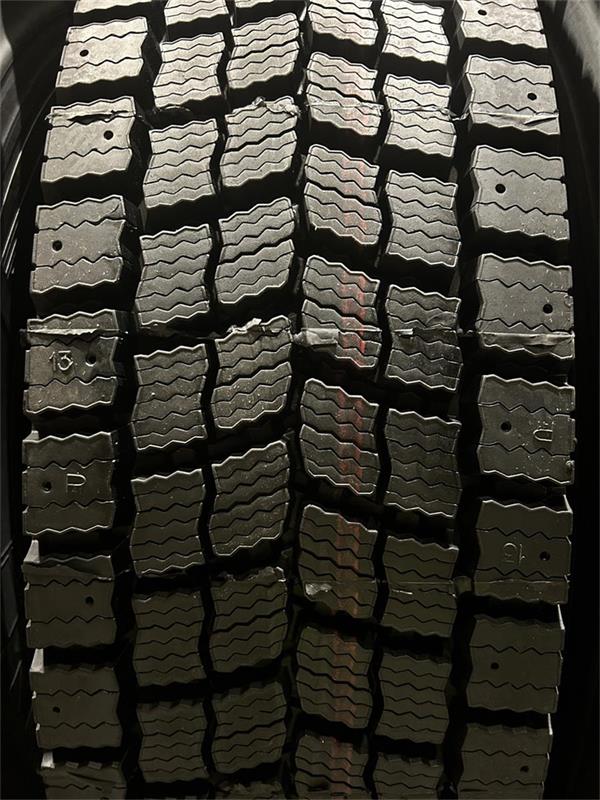 Malatesta Hot Retread Winter Drive 315/80R22.5  Drive
